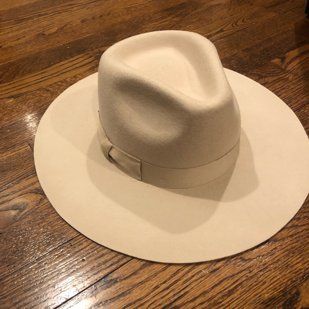 Urban outfitters hat - neutral / tan